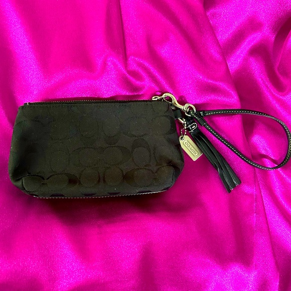 Vintage Coach Wristlet - Picture 1 of 4